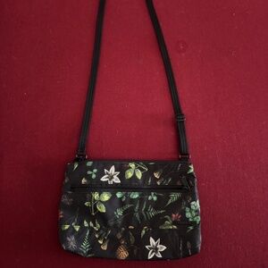 Dakine crossbody bag